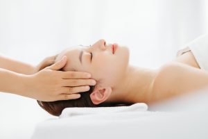 ブライダルエステって何するの？受け始める時期や費用相場を解説！